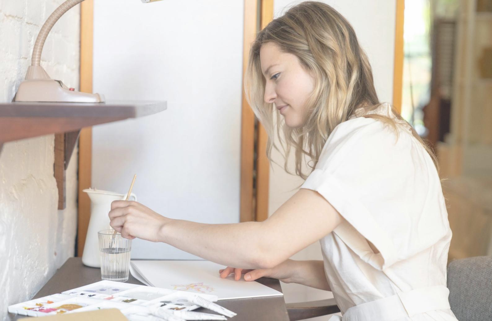 Sessione pratica di disegno con tecniche avanzate