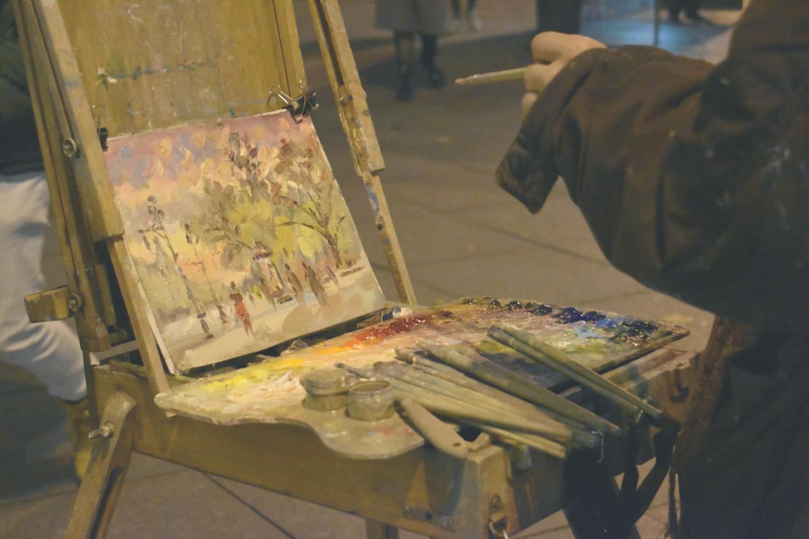 Esempi di esercizi fondamentali di disegno con diverse tecniche di tratteggio